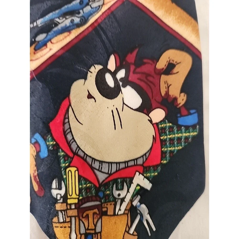 Vintage 90’s Looney Tunes Mania Carpenter Taz, Bugs Bunny & Wiley Coyote NeckTie